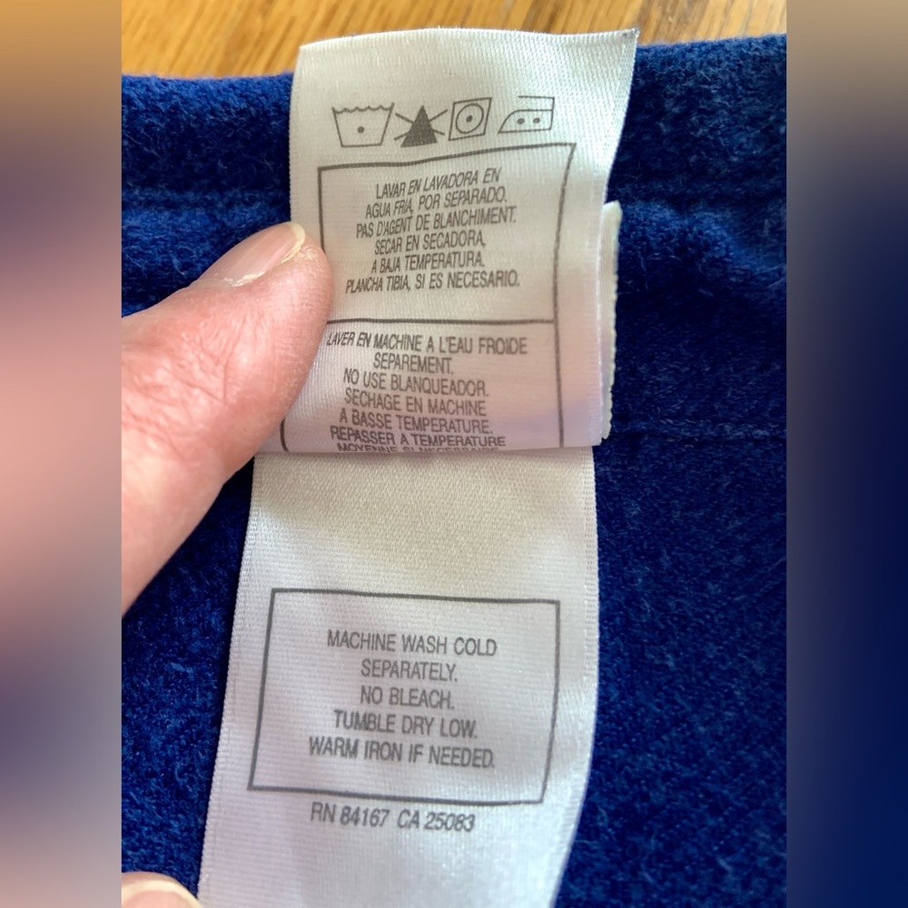 Vintage Lady and the Tramp Flannel Shirt - Picture 5 of 11